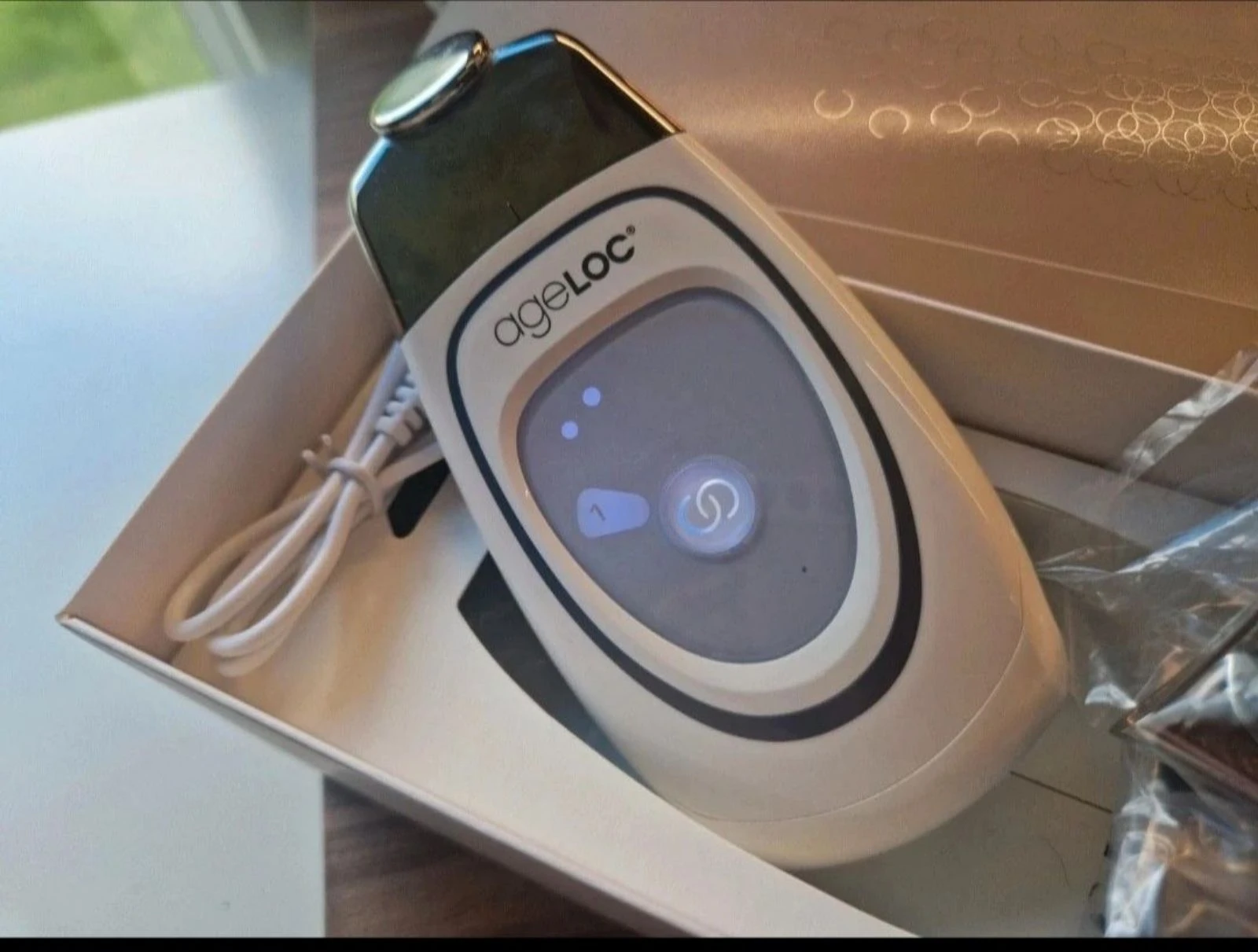ageloc galvinic spa van nuskin nu – photo 6